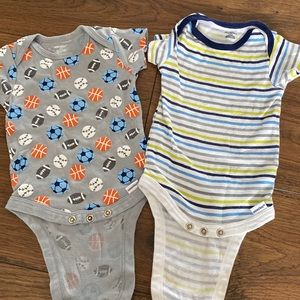 3-6 month set of onesies (fits more like 0-3 month)